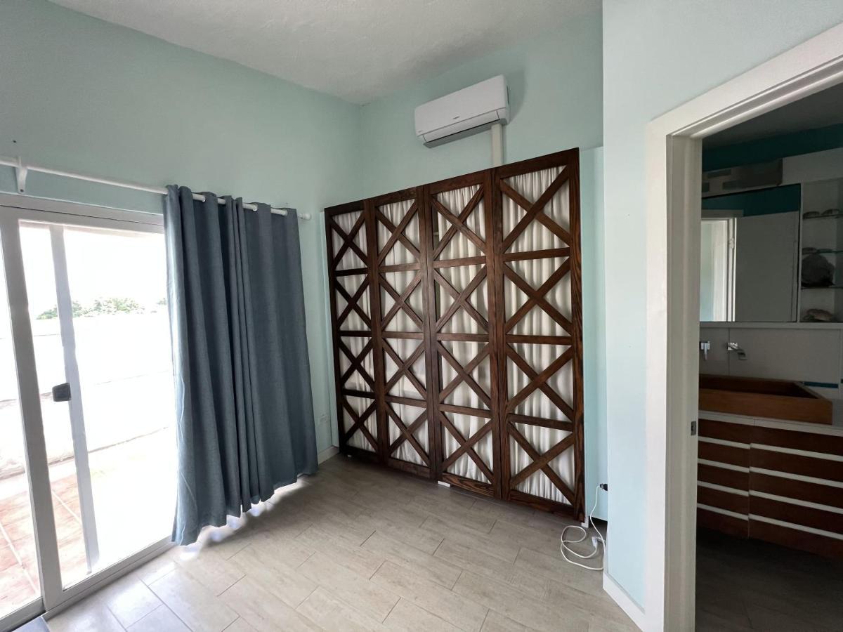 Sunny Villa In The Marina - Excellent Water Views Jolly Harbour Bagian luar foto