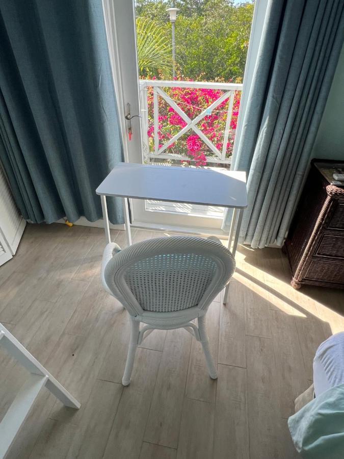 Sunny Villa In The Marina - Excellent Water Views Jolly Harbour Bagian luar foto