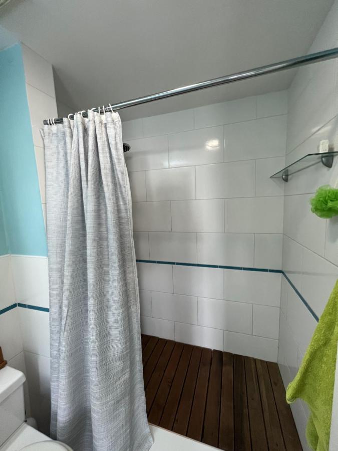 Sunny Villa In The Marina - Excellent Water Views Jolly Harbour Bagian luar foto